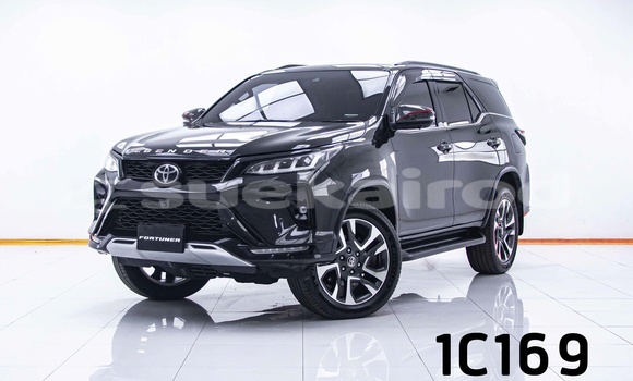 Buy Used Toyota Fortuner Black Car in Bangkok in Bangkok