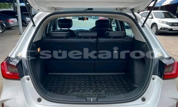 Buy Used Honda City White Car in Chai Nat in Chai Nat