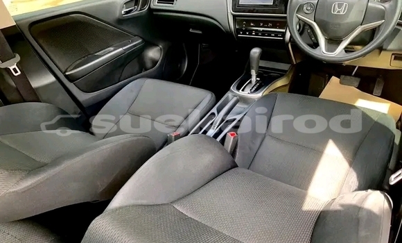 ซื้อ รถมือสอง Honda City ขาว รถยนต์ ใน %{เมือง} ใน ชัยภูมิ