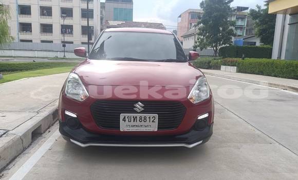 ซื้อ รถมือสอง Suzuki Swift สีแดง รถยนต์ ใน %{เมือง} ใน กรุงเทพมหานคร