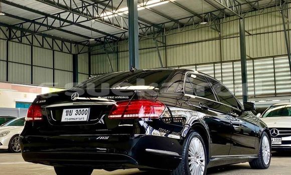 ซื้อ รถมือสอง Mercedes‒Benz E–Class สีดำ รถยนต์ ใน %{เมือง} ใน กรุงเทพมหานคร ซื้อ รถมือสอง Mercedes‒Benz E–Class สีดำ รถยนต์ ใน %{เมือง} ใน กรุงเทพมหานคร