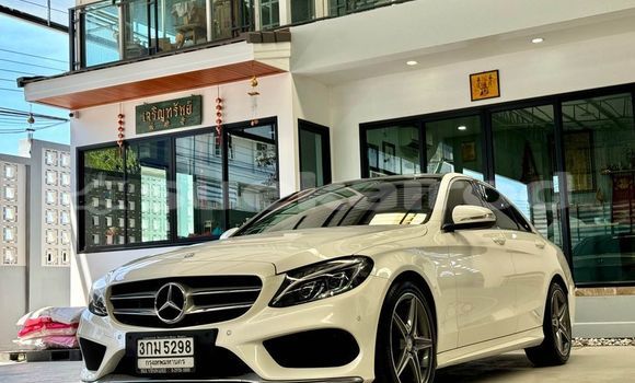 ซื้อ รถมือสอง Mercedes‒Benz C–Class ขาว รถยนต์ ใน %{เมือง} ใน กรุงเทพมหานคร