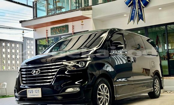 ซื้อ รถมือสอง Hyundai H1 สีดำ รถยนต์ ใน %{เมือง} ใน กรุงเทพมหานคร