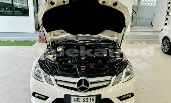 ซื้อ รถมือสอง Mercedes‒Benz E–Class สีดำ รถยนต์ ใน %{เมือง} ใน กรุงเทพมหานคร ซื้อ รถมือสอง Mercedes‒Benz E–Class สีดำ รถยนต์ ใน %{เมือง} ใน กรุงเทพมหานคร