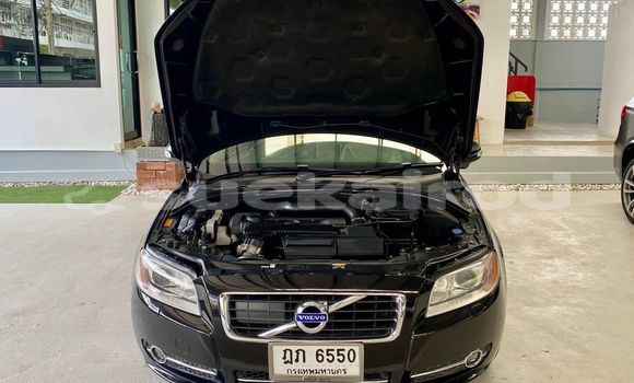 Buy Used Volvo S40 Black Car in Bangkok in Bangkok