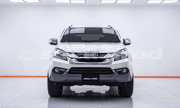 Buy Used Isuzu MU-X White Car in Bangkok in Bangkok Buy Used Isuzu MU-X White Car in Bangkok in Bangkok