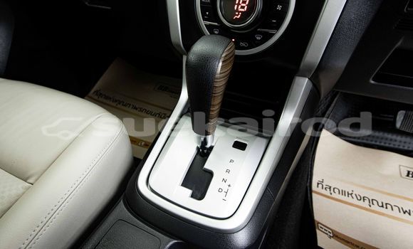 Buy Used Isuzu MU-X White Car in Bangkok in Bangkok Buy Used Isuzu MU-X White Car in Bangkok in Bangkok