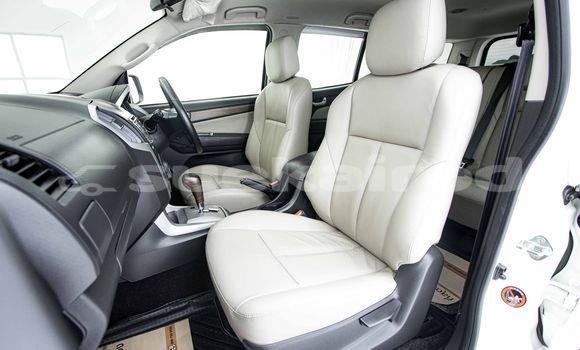 Buy Used Isuzu MU-X White Car in Bangkok in Bangkok Buy Used Isuzu MU-X White Car in Bangkok in Bangkok