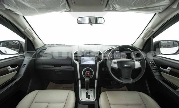 Buy Used Isuzu MU-X White Car in Bangkok in Bangkok Buy Used Isuzu MU-X White Car in Bangkok in Bangkok