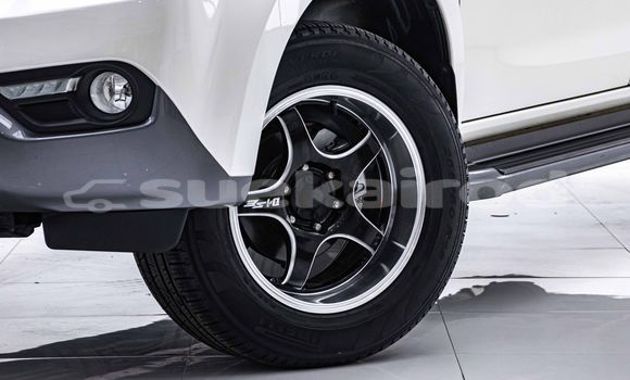 Buy Used Isuzu MU-X White Car in Bangkok in Bangkok Buy Used Isuzu MU-X White Car in Bangkok in Bangkok