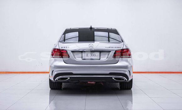 ซื้อ รถมือสอง Mercedes-Benz E-Classe อื่น ๆ รถยนต์ ใน %{เมือง} ใน กรุงเทพมหานคร ซื้อ รถมือสอง Mercedes-Benz E-Classe อื่น ๆ รถยนต์ ใน %{เมือง} ใน กรุงเทพมหานคร