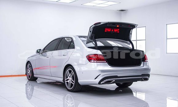 ซื้อ รถมือสอง Mercedes-Benz E-Classe อื่น ๆ รถยนต์ ใน %{เมือง} ใน กรุงเทพมหานคร ซื้อ รถมือสอง Mercedes-Benz E-Classe อื่น ๆ รถยนต์ ใน %{เมือง} ใน กรุงเทพมหานคร