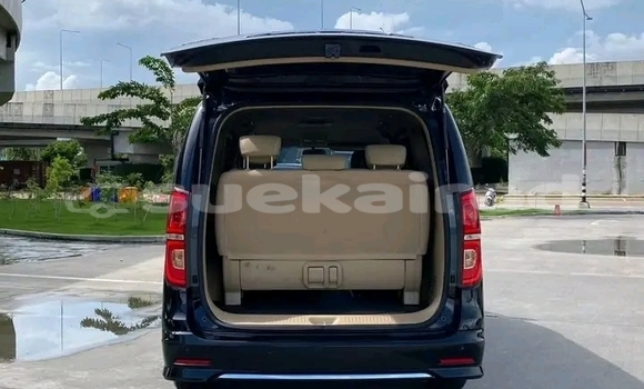 ซื้อ รถมือสอง Hyundai H1 สีดำ รถยนต์ ใน %{เมือง} ใน กาฬสินธุ์ ซื้อ รถมือสอง Hyundai H1 สีดำ รถยนต์ ใน %{เมือง} ใน กาฬสินธุ์