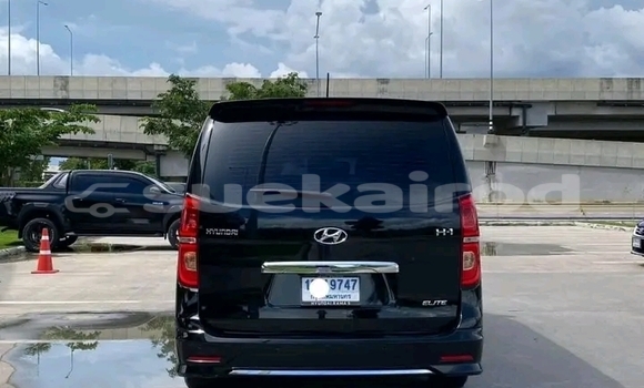 ซื้อ รถมือสอง Hyundai H1 สีดำ รถยนต์ ใน %{เมือง} ใน กาฬสินธุ์ ซื้อ รถมือสอง Hyundai H1 สีดำ รถยนต์ ใน %{เมือง} ใน กาฬสินธุ์