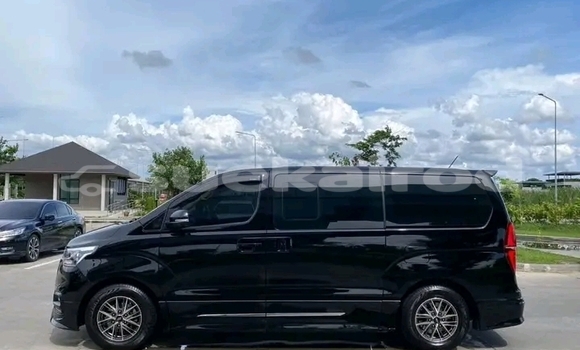 ซื้อ รถมือสอง Hyundai H1 สีดำ รถยนต์ ใน %{เมือง} ใน กาฬสินธุ์ ซื้อ รถมือสอง Hyundai H1 สีดำ รถยนต์ ใน %{เมือง} ใน กาฬสินธุ์