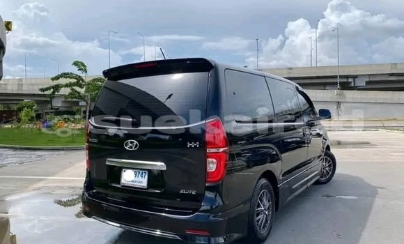 ซื้อ รถมือสอง Hyundai H1 สีดำ รถยนต์ ใน %{เมือง} ใน กาฬสินธุ์ ซื้อ รถมือสอง Hyundai H1 สีดำ รถยนต์ ใน %{เมือง} ใน กาฬสินธุ์