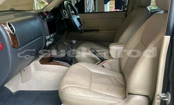 ซื้อ รถมือสอง Isuzu MU-7 สีดำ รถยนต์ ใน %{เมือง} ใน กำแพงเพชร ซื้อ รถมือสอง Isuzu MU-7 สีดำ รถยนต์ ใน %{เมือง} ใน กำแพงเพชร