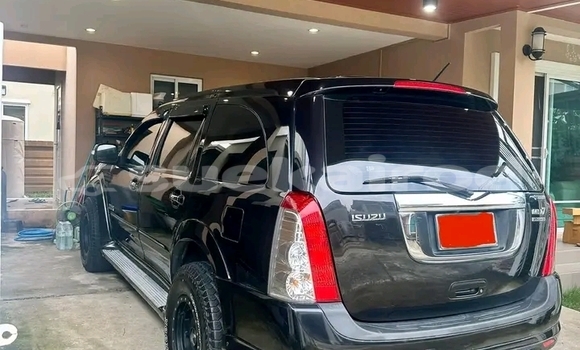 ซื้อ รถมือสอง Isuzu MU-7 สีดำ รถยนต์ ใน %{เมือง} ใน กำแพงเพชร ซื้อ รถมือสอง Isuzu MU-7 สีดำ รถยนต์ ใน %{เมือง} ใน กำแพงเพชร