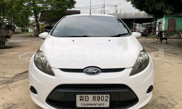 Buy Used Ford Fiesta White Car in Kalasin in Kalasin Buy Used Ford Fiesta White Car in Kalasin in Kalasin