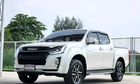Buy Used Isuzu D–MAX White Car in Chai Nat in Chai Nat Buy Used Isuzu D–MAX White Car in Chai Nat in Chai Nat
