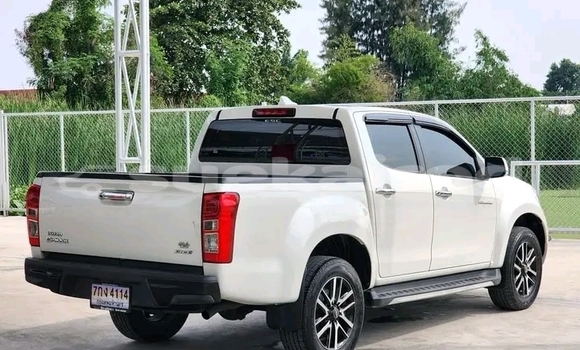 Buy Used Isuzu D–MAX White Car in Chai Nat in Chai Nat Buy Used Isuzu D–MAX White Car in Chai Nat in Chai Nat