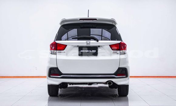 Buy Used Honda Mobilio White Car in Bangkok in Bangkok Buy Used Honda Mobilio White Car in Bangkok in Bangkok