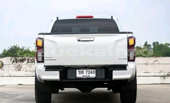 Buy Used Isuzu D-Max White Car in Kaeng Khlo in Chaiyaphum Buy Used Isuzu D-Max White Car in Kaeng Khlo in Chaiyaphum