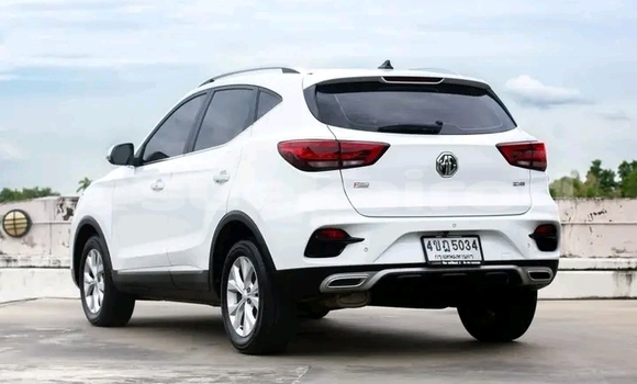 Buy Used MG Xpower SV White Car in Chai Nat in Chai Nat Buy Used MG Xpower SV White Car in Chai Nat in Chai Nat