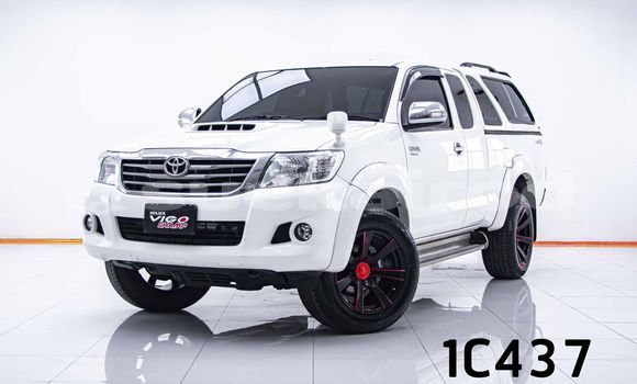 Buy Used Toyota Hiluxe VIGO White Car in Bangkok in Bangkok