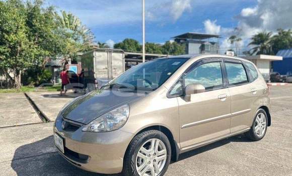 ซื้อ รถมือสอง Honda Jazz อื่น ๆ รถยนต์ ใน %{เมือง} ใน กรุงเทพมหานคร