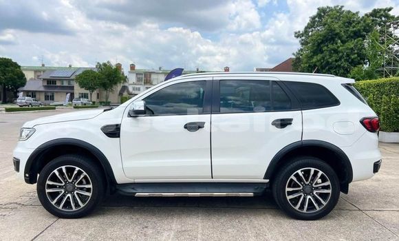 ซื้อ รถมือสอง Ford Everest ขาว รถยนต์ ใน %{เมือง} ใน กรุงเทพมหานคร
