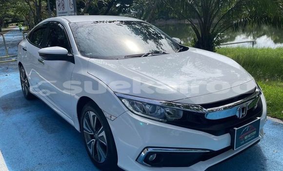 ซื้อ รถมือสอง Honda Civic ขาว รถยนต์ ใน %{เมือง} ใน กรุงเทพมหานคร