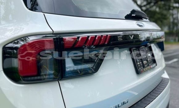 Buy Used Ford Everest White Car in Bangkok in Bangkok Buy Used Ford Everest White Car in Bangkok in Bangkok