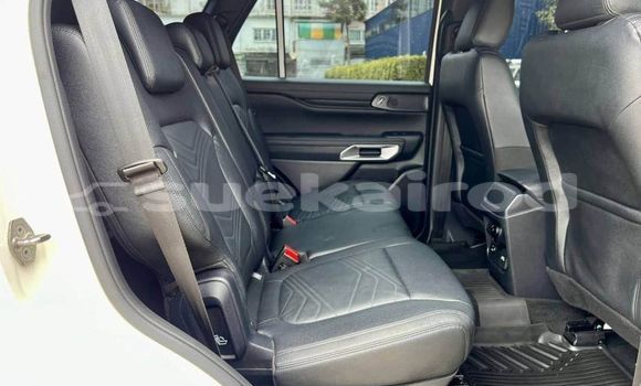 Buy Used Ford Everest Red Car in Bangkok in Bangkok Buy Used Ford Everest Red Car in Bangkok in Bangkok