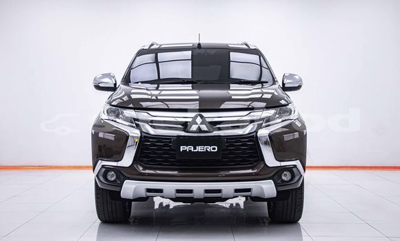 Buy Used Mitsubishi Pajero Brown Car in Bangkok in Bangkok Buy Used Mitsubishi Pajero Brown Car in Bangkok in Bangkok