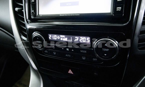 Buy Used Mitsubishi Pajero Brown Car in Bangkok in Bangkok Buy Used Mitsubishi Pajero Brown Car in Bangkok in Bangkok