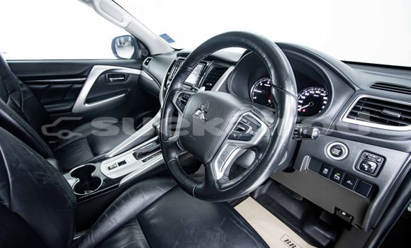 Buy Used Mitsubishi Pajero Brown Car in Bangkok in Bangkok Buy Used Mitsubishi Pajero Brown Car in Bangkok in Bangkok