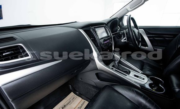 Buy Used Mitsubishi Pajero Brown Car in Bangkok in Bangkok Buy Used Mitsubishi Pajero Brown Car in Bangkok in Bangkok