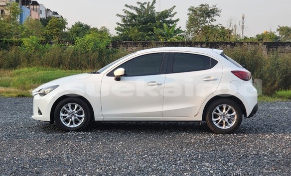 ซื้อ รถมือสอง Mazda 2 ขาว รถยนต์ ใน %{เมือง} ใน กรุงเทพมหานคร ซื้อ รถมือสอง Mazda 2 ขาว รถยนต์ ใน %{เมือง} ใน กรุงเทพมหานคร