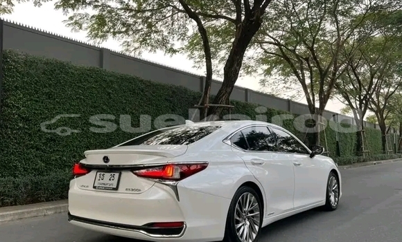 ซื้อ รถมือสอง Lexus LX 450 ขาว รถยนต์ ใน %{เมือง} ใน ชลบุรี ซื้อ รถมือสอง Lexus LX 450 ขาว รถยนต์ ใน %{เมือง} ใน ชลบุรี