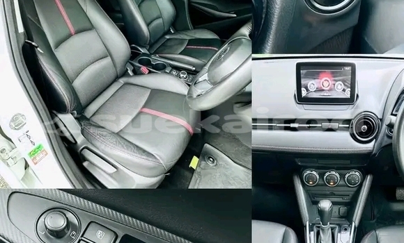 ซื้อ รถมือสอง Mazda 2 ขาว รถยนต์ ใน %{เมือง} ใน ชัยนาท ซื้อ รถมือสอง Mazda 2 ขาว รถยนต์ ใน %{เมือง} ใน ชัยนาท