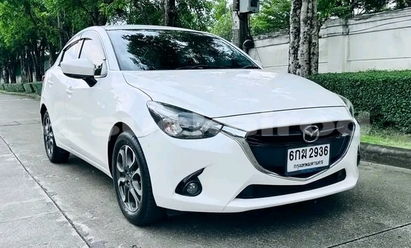 ซื้อ รถมือสอง Mazda 2 ขาว รถยนต์ ใน %{เมือง} ใน ชัยนาท ซื้อ รถมือสอง Mazda 2 ขาว รถยนต์ ใน %{เมือง} ใน ชัยนาท