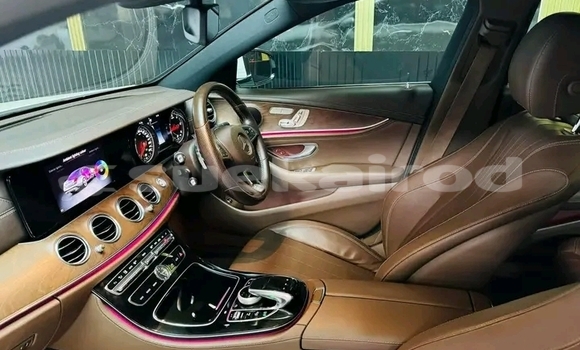 ซื้อ รถมือสอง Mazda 323 ขาว รถยนต์ ใน %{เมือง} ใน ลำพูน ซื้อ รถมือสอง Mazda 323 ขาว รถยนต์ ใน %{เมือง} ใน ลำพูน