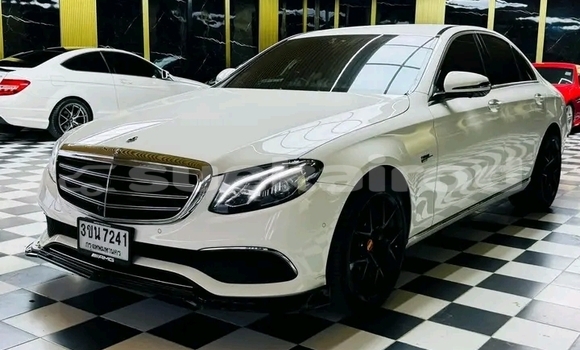 ซื้อ รถมือสอง Mazda 323 ขาว รถยนต์ ใน %{เมือง} ใน ลำพูน ซื้อ รถมือสอง Mazda 323 ขาว รถยนต์ ใน %{เมือง} ใน ลำพูน