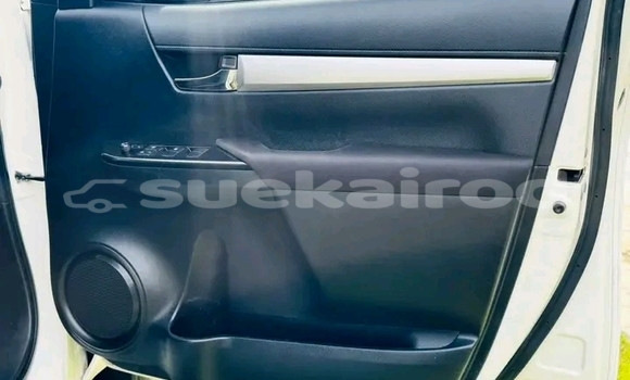 Buy Used Toyota REVO CAB Z-EDITION White Car in Lampang in Lampang