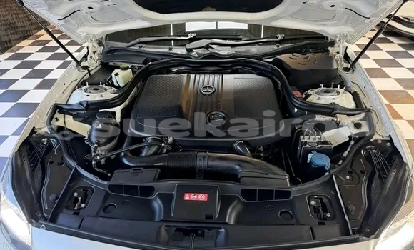 Buy Used Mercedes-Benz C-klasse White Car in Chaiyaphum in Chaiyaphum