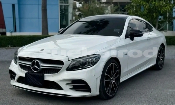 ซื้อ รถมือสอง Mercedes-Benz CLA-klasse AMG ขาว รถยนต์ ใน %{เมือง} ใน จันทบุรี