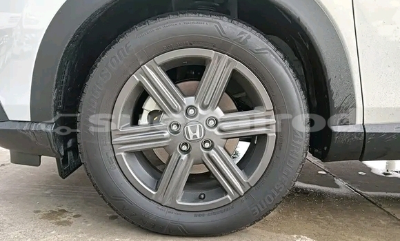 ซื้อ รถมือสอง Honda HR-V ขาว รถยนต์ ใน %{เมือง} ใน ฉะเชิงเทรา