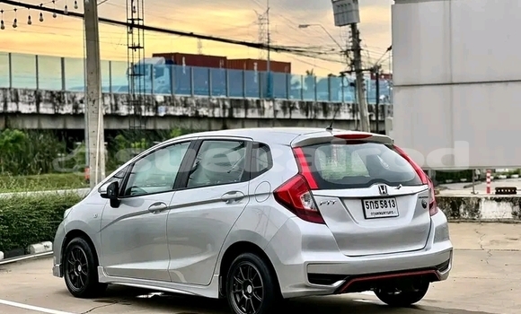 ซื้อ รถมือสอง Honda Jazz อื่น ๆ รถยนต์ ใน %{เมือง} ใน ขอนแก่น