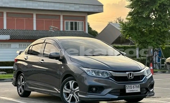 ซื้อ รถมือสอง Honda City สีดำ รถยนต์ ใน %{เมือง} ใน ชลบุรี ซื้อ รถมือสอง Honda City สีดำ รถยนต์ ใน %{เมือง} ใน ชลบุรี